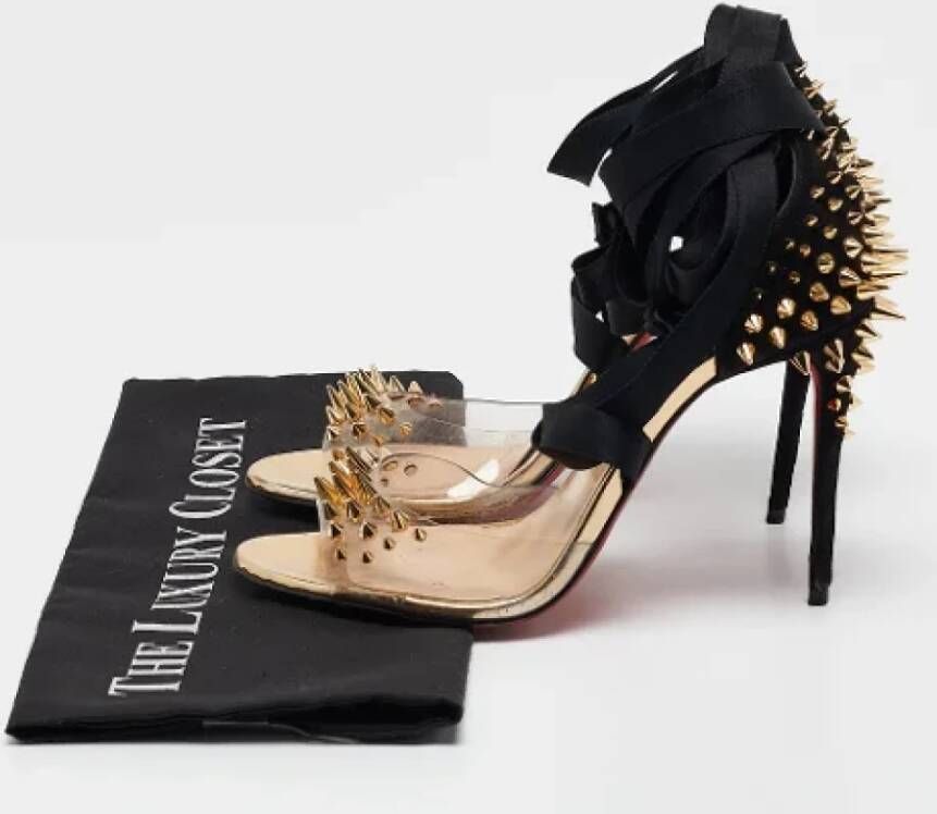 Christian Louboutin Pre-owned Suede sandals Black Dames