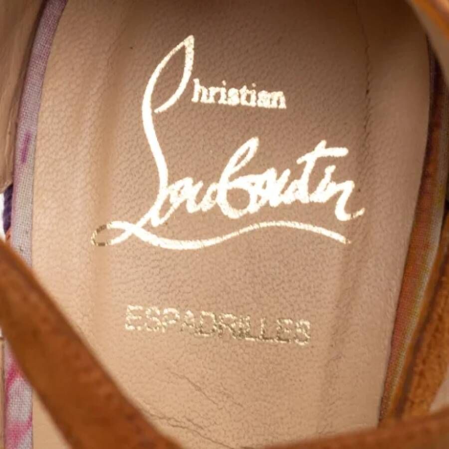 Christian Louboutin Pre-owned Suede sandals Brown Dames