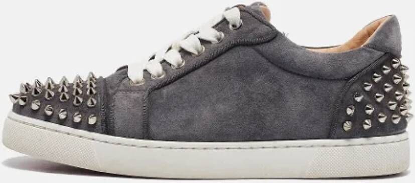 Christian Louboutin Pre-owned Suede sneakers Gray Dames