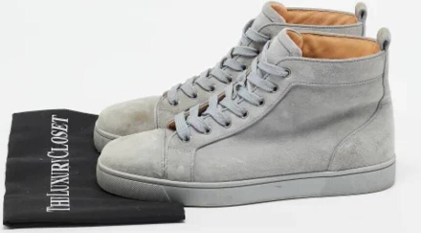 Christian Louboutin Pre-owned Suede sneakers Gray Heren