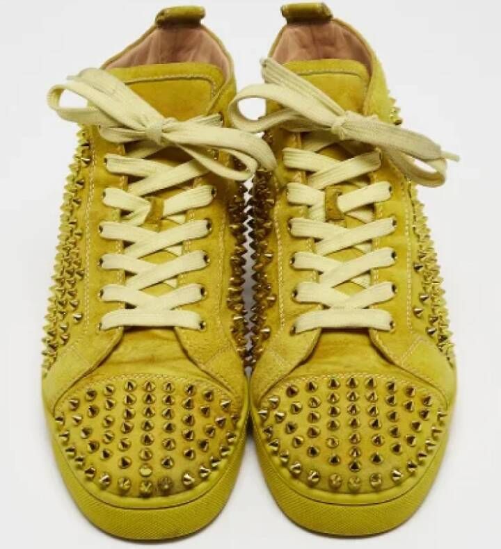 Christian Louboutin Pre-owned Suede sneakers Yellow Heren