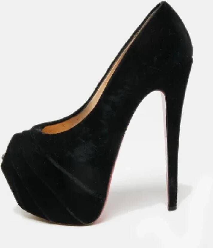 Christian Louboutin Pre-owned Velvet heels Black Dames