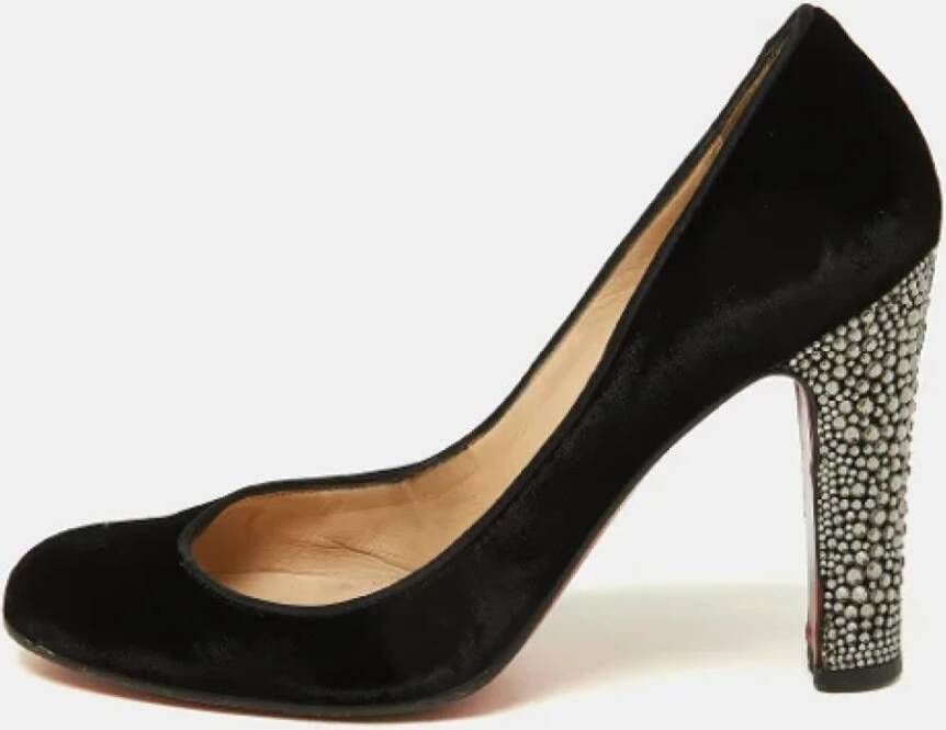 Christian Louboutin Pre-owned Velvet heels Black Dames