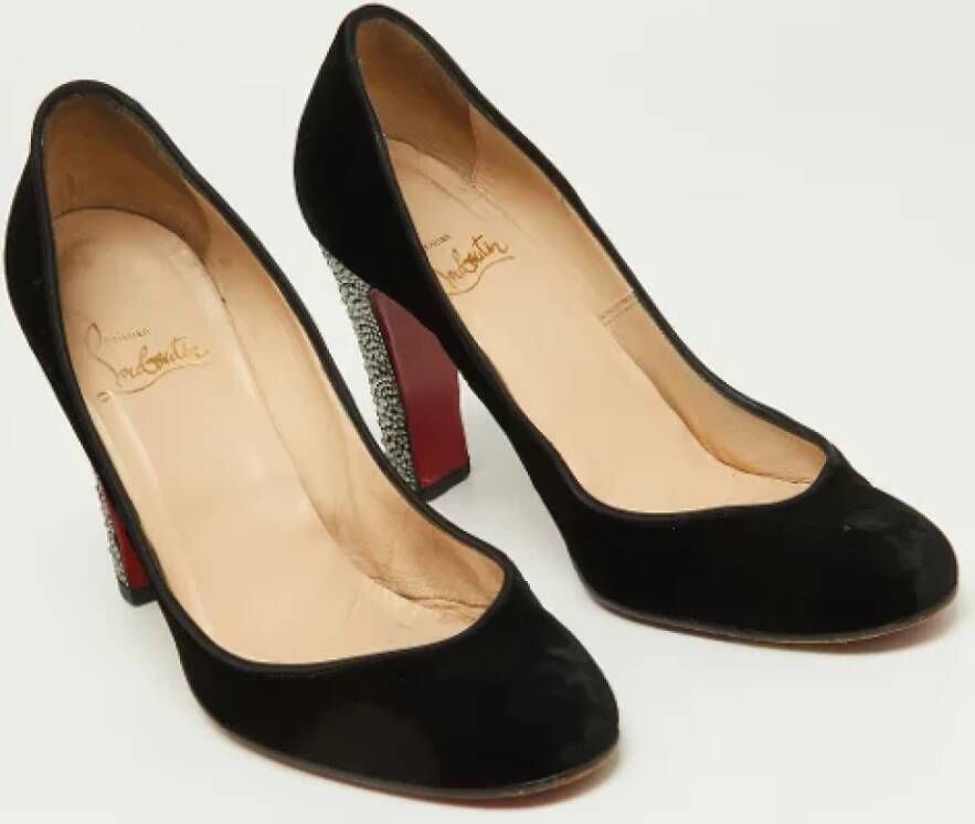 Christian Louboutin Pre-owned Velvet heels Black Dames