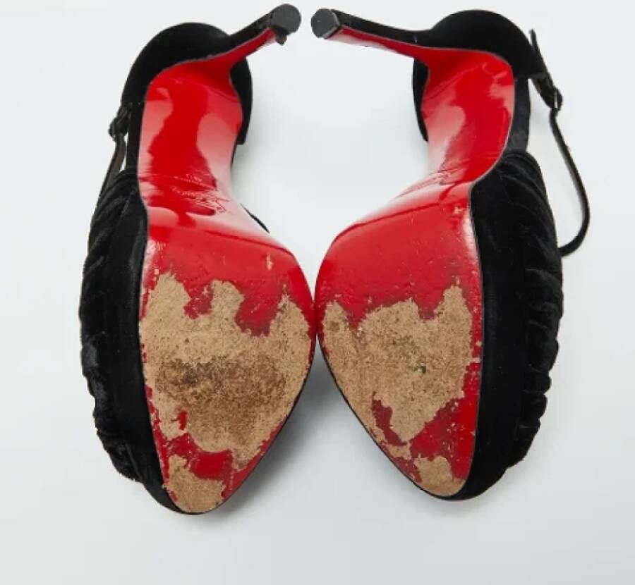 Christian Louboutin Pre-owned Velvet sandals Black Dames