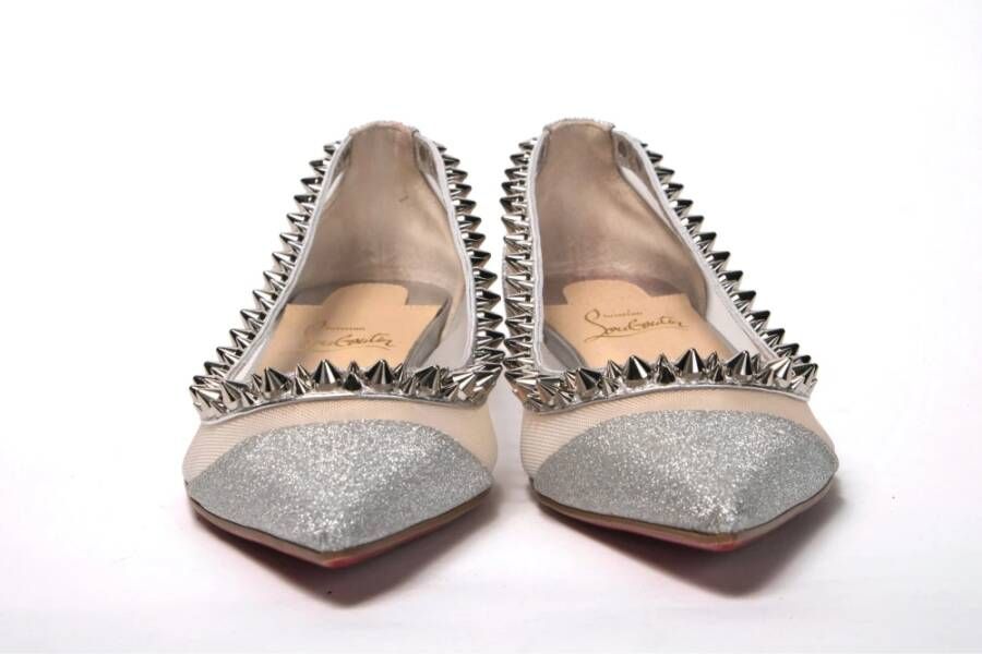 Christian Louboutin Zilveren Glitter Platte Puntige Schoen Gray Dames