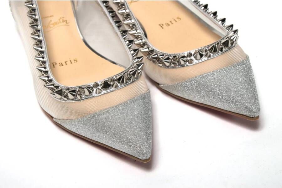 Christian Louboutin Zilveren Glitter Platte Puntige Schoen Gray Dames