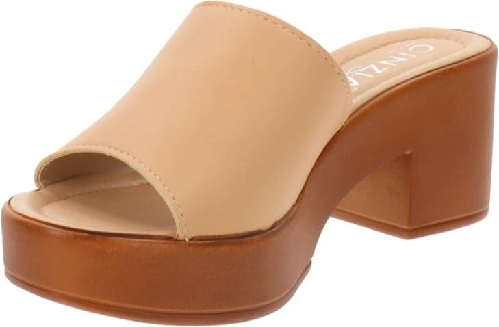 Cinzia Soft Leren Damesandalen Slip-On Sluiting Beige Dames