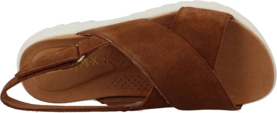 Clarks Stijlvolle Platte Sandalen voor Vrouwen Brown Dames