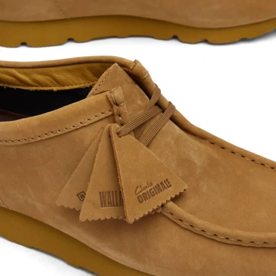 Clarks Gore-Tex Wallabee Oakmoss Nubuck Schoenen Beige Heren