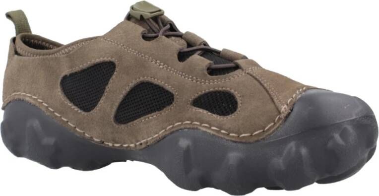 Clarks Stijlvolle Trail Sneakers voor Mannen Brown Heren