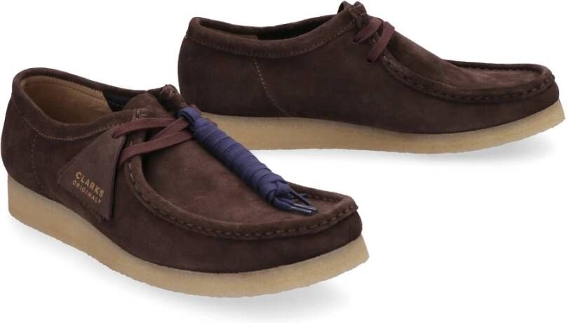 Clarks Suede Veterschoenen met Crêpe Zool Brown Heren