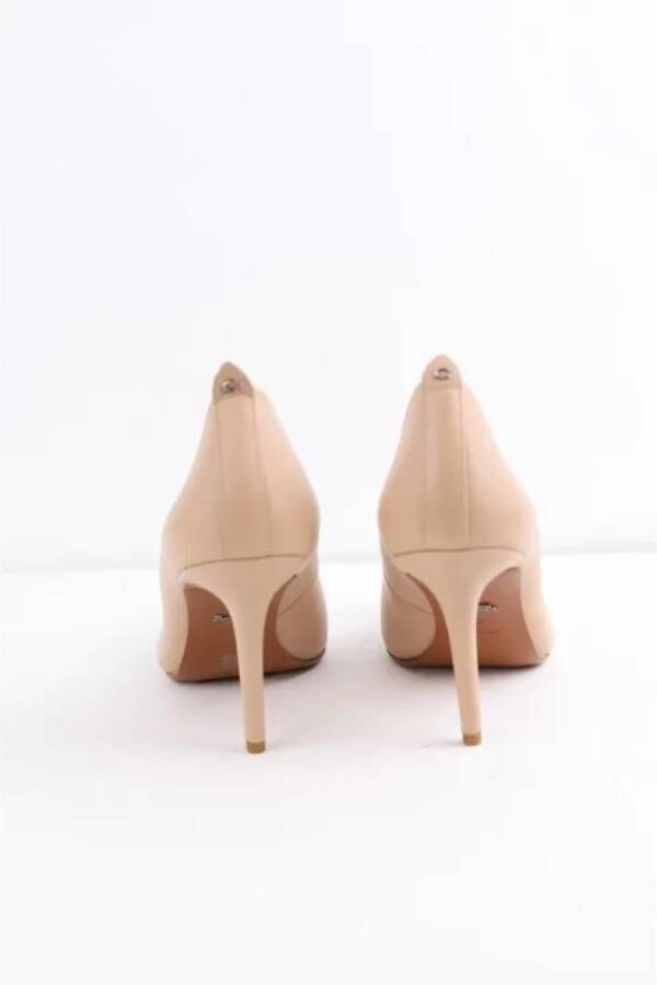 Coach Pre-owned Leather heels Beige Dames