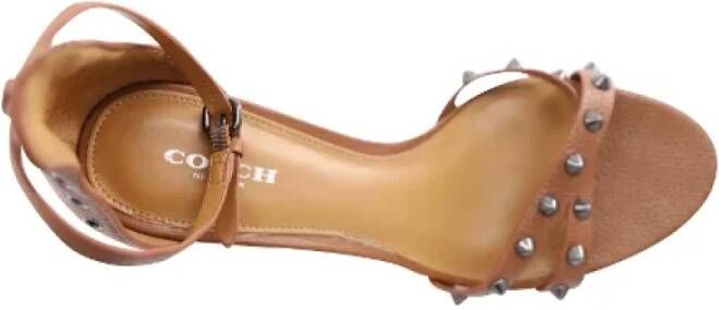 Coach Pre-owned Leather heels Brown Dames