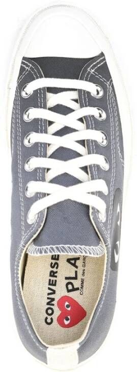 Comme des Garçons Play Grijze Sneakers Unisex Stijl Ss25 Gray Dames