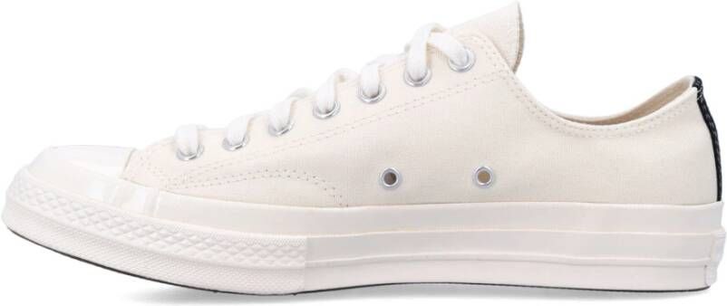 Comme des Garçons Play Witte Heart Low Top Sneakers White Unisex