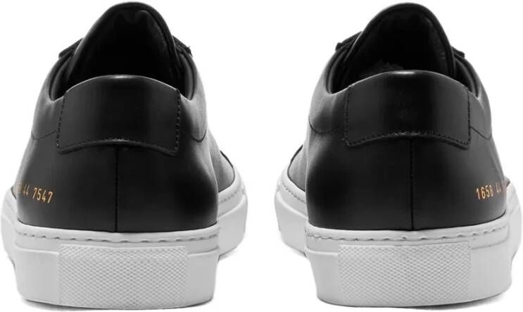 Common Projects Zwarte Leren Achilles Low met Gouden Details Black Heren