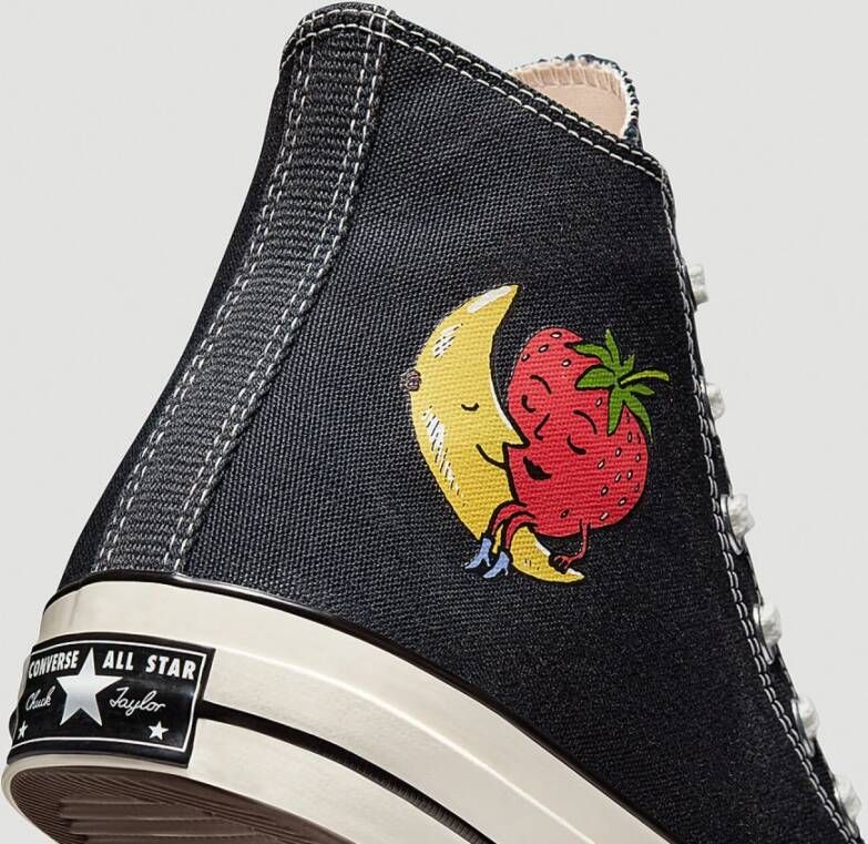 Converse Strawberry Moon Chuck 70 Sneakers Zwart Unisex