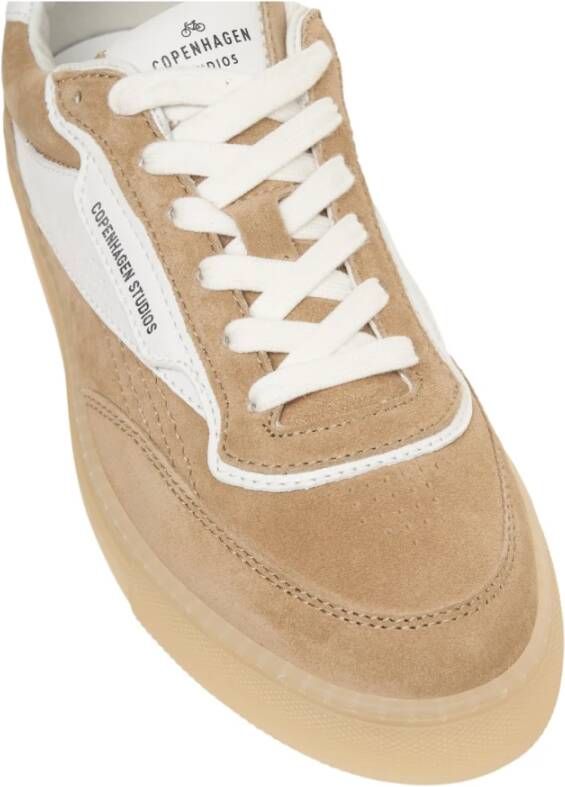 Copenhagen Shoes Beige Leren Sneakers met Uniek Hiel Detail Beige Dames