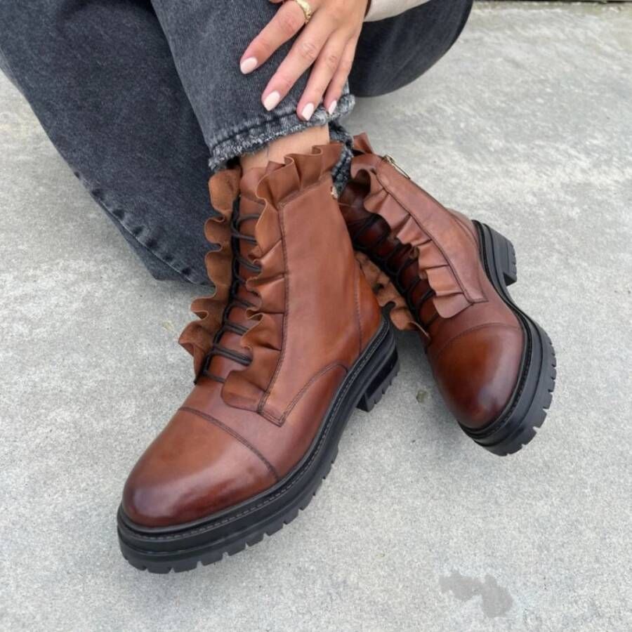 Copenhagen Shoes Cognac leren laars met gouden rits Brown Dames