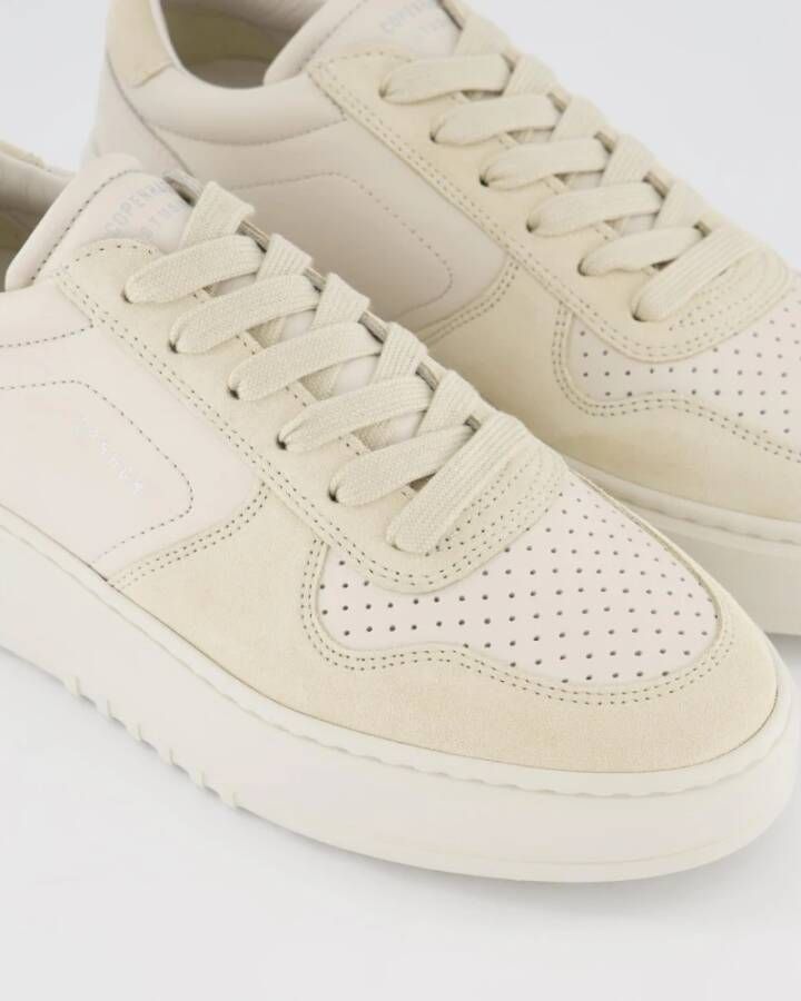 Copenhagen Studios Witte Sneaker Beige Dames