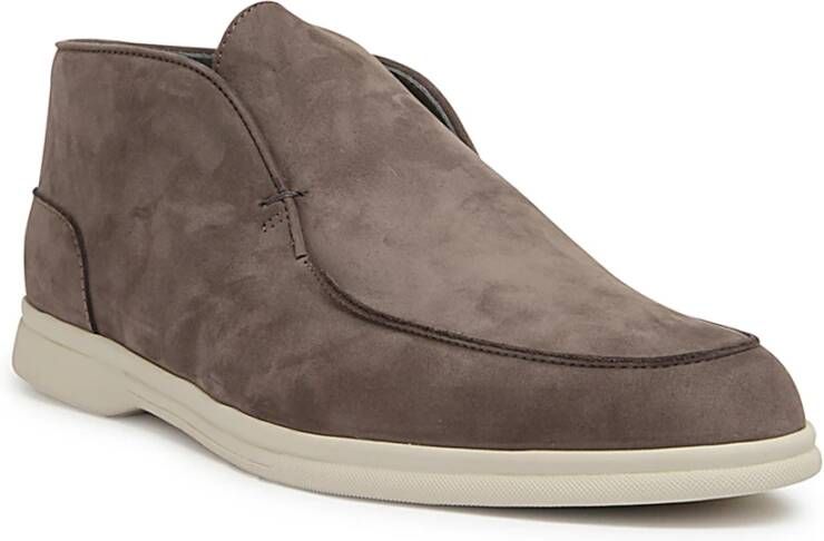 Corneliani Bruin Nubuck Mocassin Stijl Platte Schoenen Brown Heren