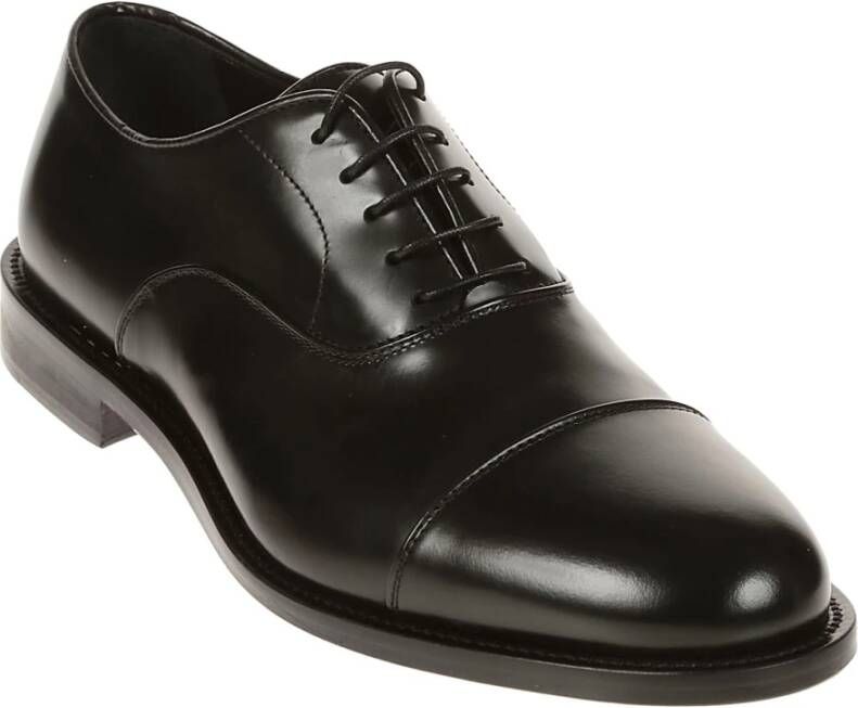 Corvari Zwarte leren loafers met puntdecoratie Black Heren