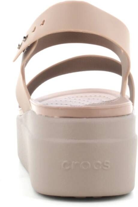 Crocs Lage Sleehak Sandalen voor Vrouwen Beige Dames