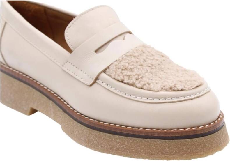 Ctwlk. Klassieke Mocassin Kolbeinn Beige Dames