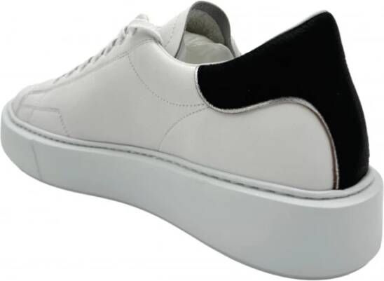 D.a.t.e. Witte leren sneakers met zwarte details White Dames