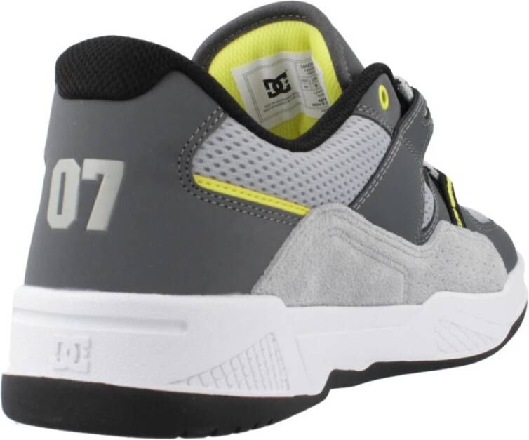 DC Shoes Stijlvolle Sneakers voor Moderne Man Gray Heren