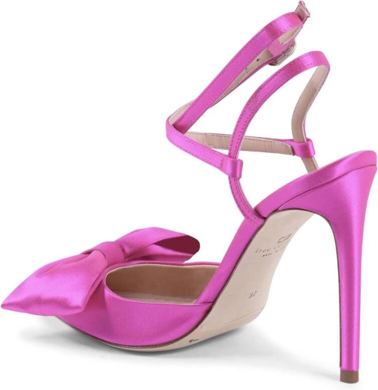 Dee Ocleppo Chique Satijnen Enkelband Stiletto Pump Pink Dames