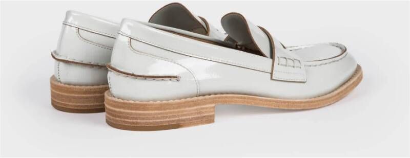 DEL Carlo Loafers van lakleer White Dames