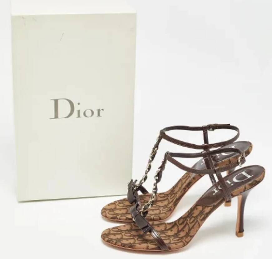 Dior Vintage Pre-owned Canvas sandals Brown Dames