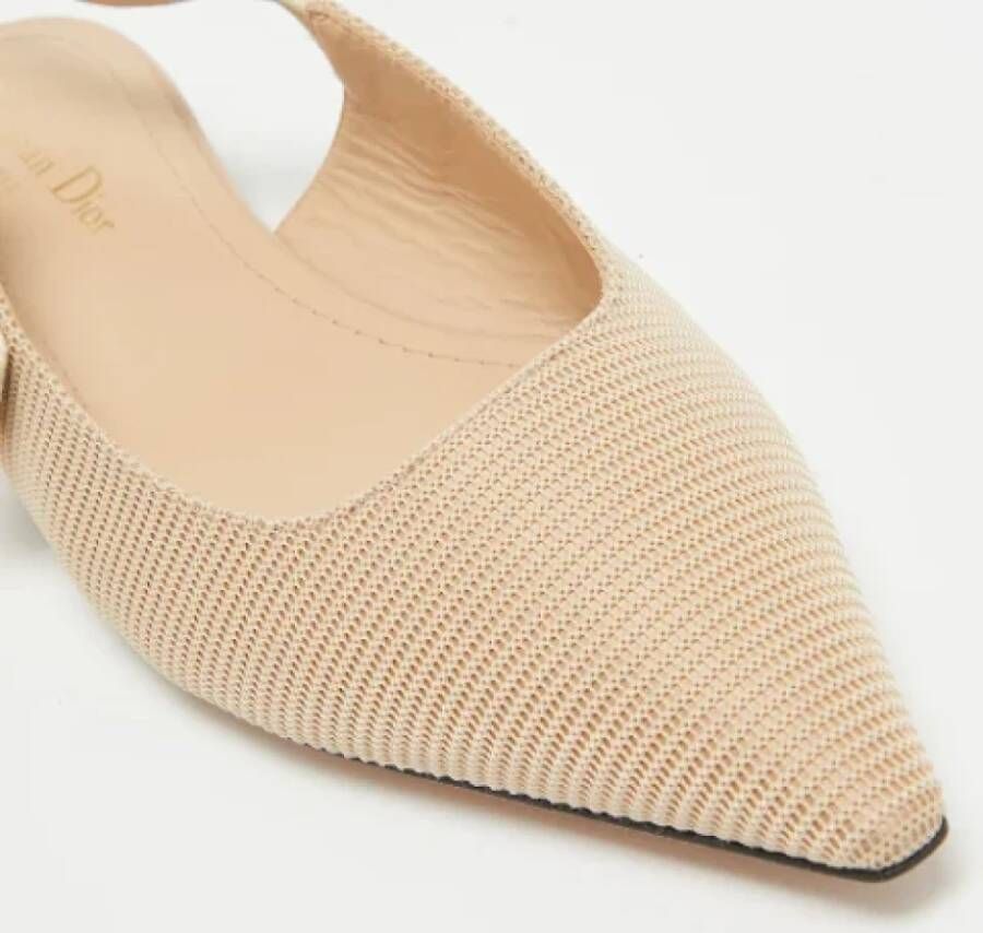 Dior Vintage Pre-owned Fabric flats Beige Dames
