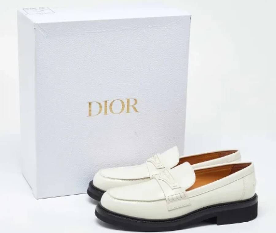Dior Vintage Pre-owned Leather flats White Dames