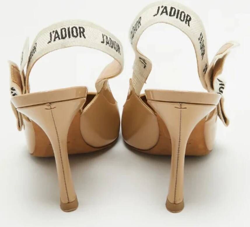 Dior Vintage Pre-owned Leather heels Beige Dames