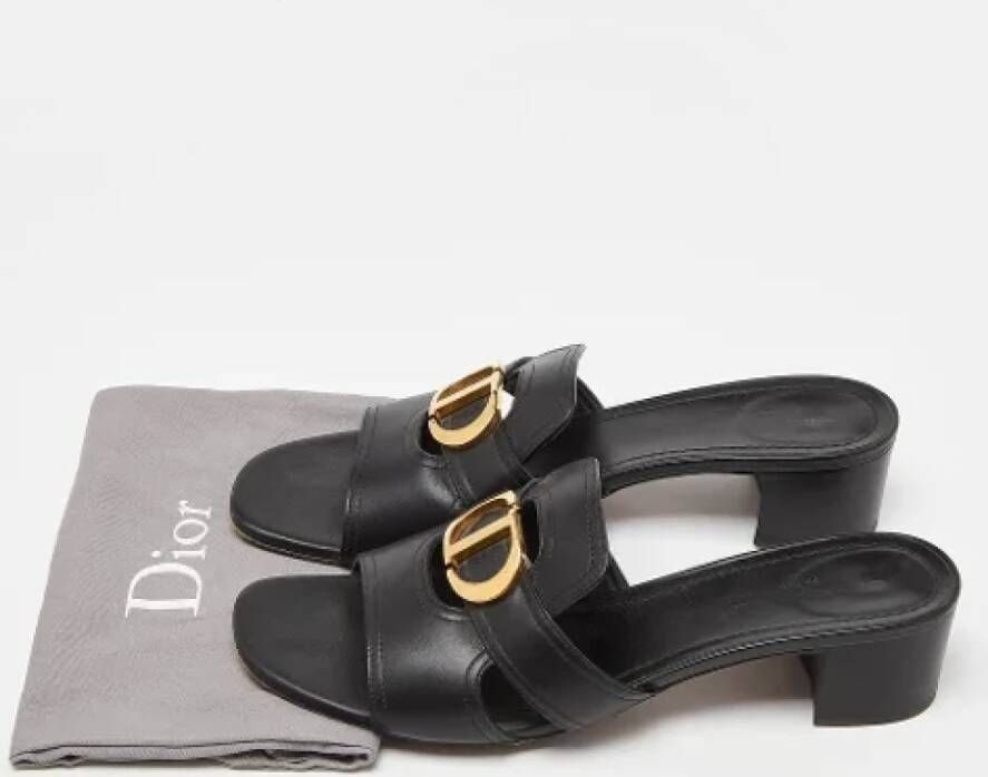 Dior Vintage Pre-owned Leather sandals Black Dames