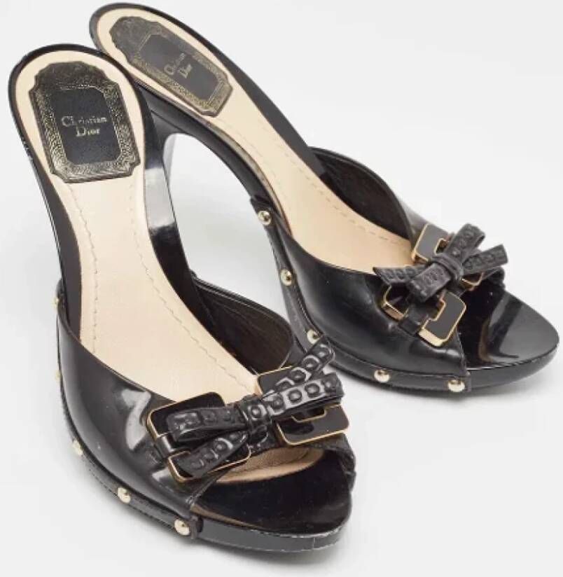 Dior Vintage Pre-owned Leather sandals Black Dames