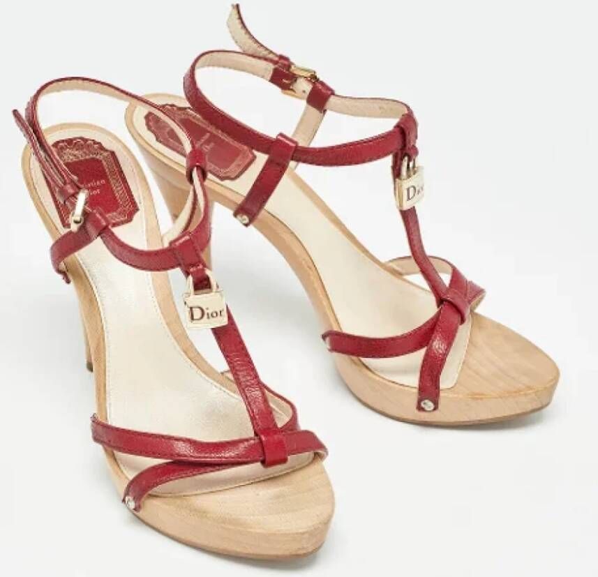 Dior Vintage Pre-owned Leather sandals Red Dames