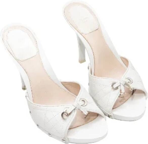 Dior Vintage Pre-owned Leather sandals White Dames