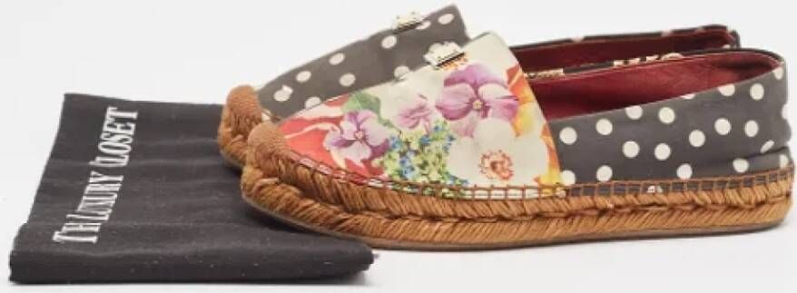 Dolce & Gabbana Pre-owned Canvas flats Multicolor Dames