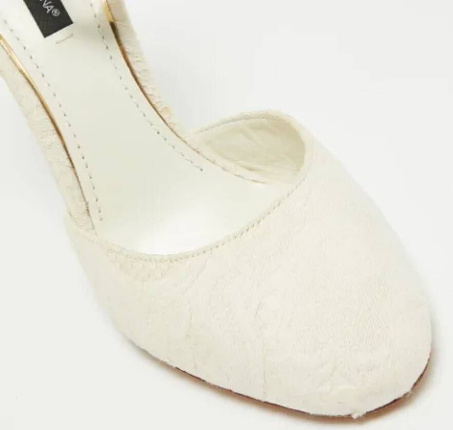 Dolce & Gabbana Pre-owned Canvas heels White Dames