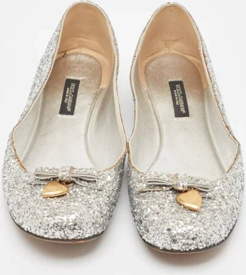 Dolce & Gabbana Pre-owned Fabric flats Gray Dames