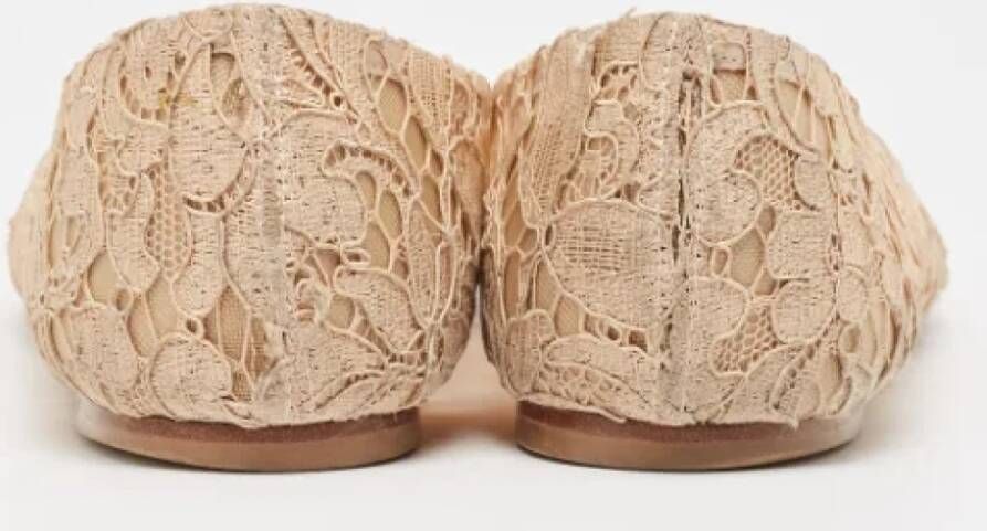 Dolce & Gabbana Pre-owned Lace flats Beige Dames