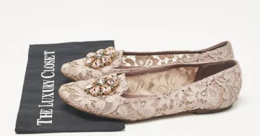 Dolce & Gabbana Pre-owned Lace flats Purple Dames