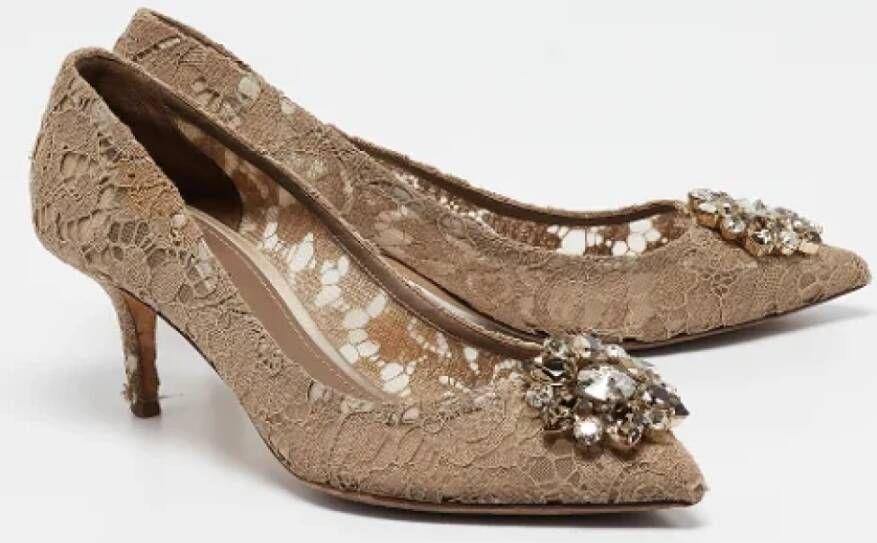 Dolce & Gabbana Pre-owned Lace heels Beige Dames