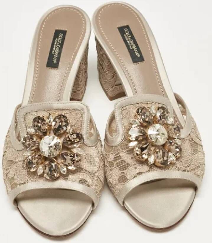 Dolce & Gabbana Pre-owned Lace sandals Beige Dames