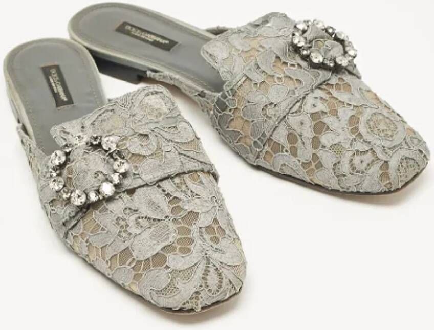 Dolce & Gabbana Pre-owned Lace sandals Gray Dames