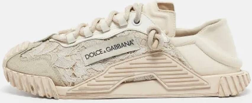 Dolce & Gabbana Pre-owned Lace sneakers Beige Dames